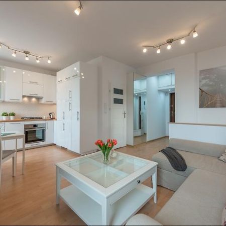 P&O Apartments Bialobrzeska Varsó Kültér fotó